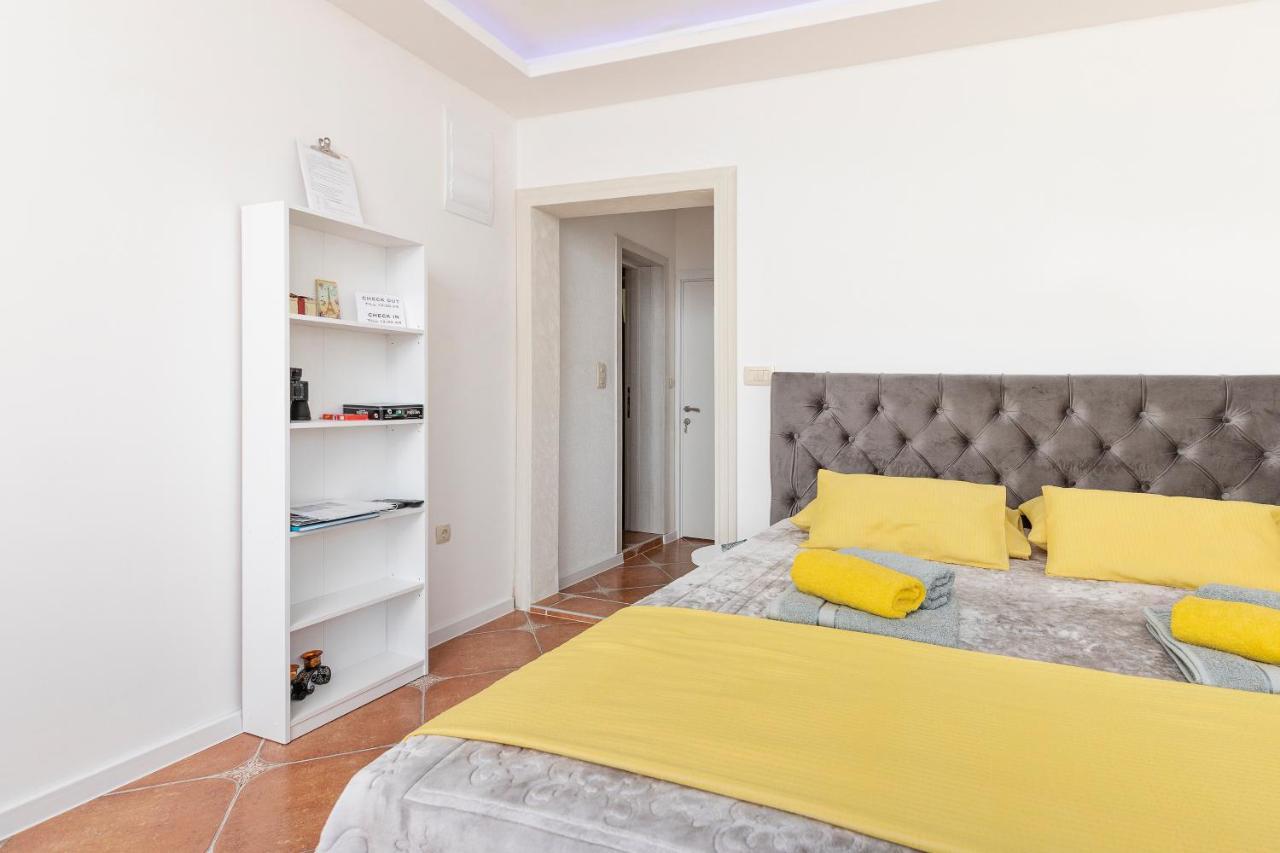 Apartments Vukovic Cattaro Esterno foto