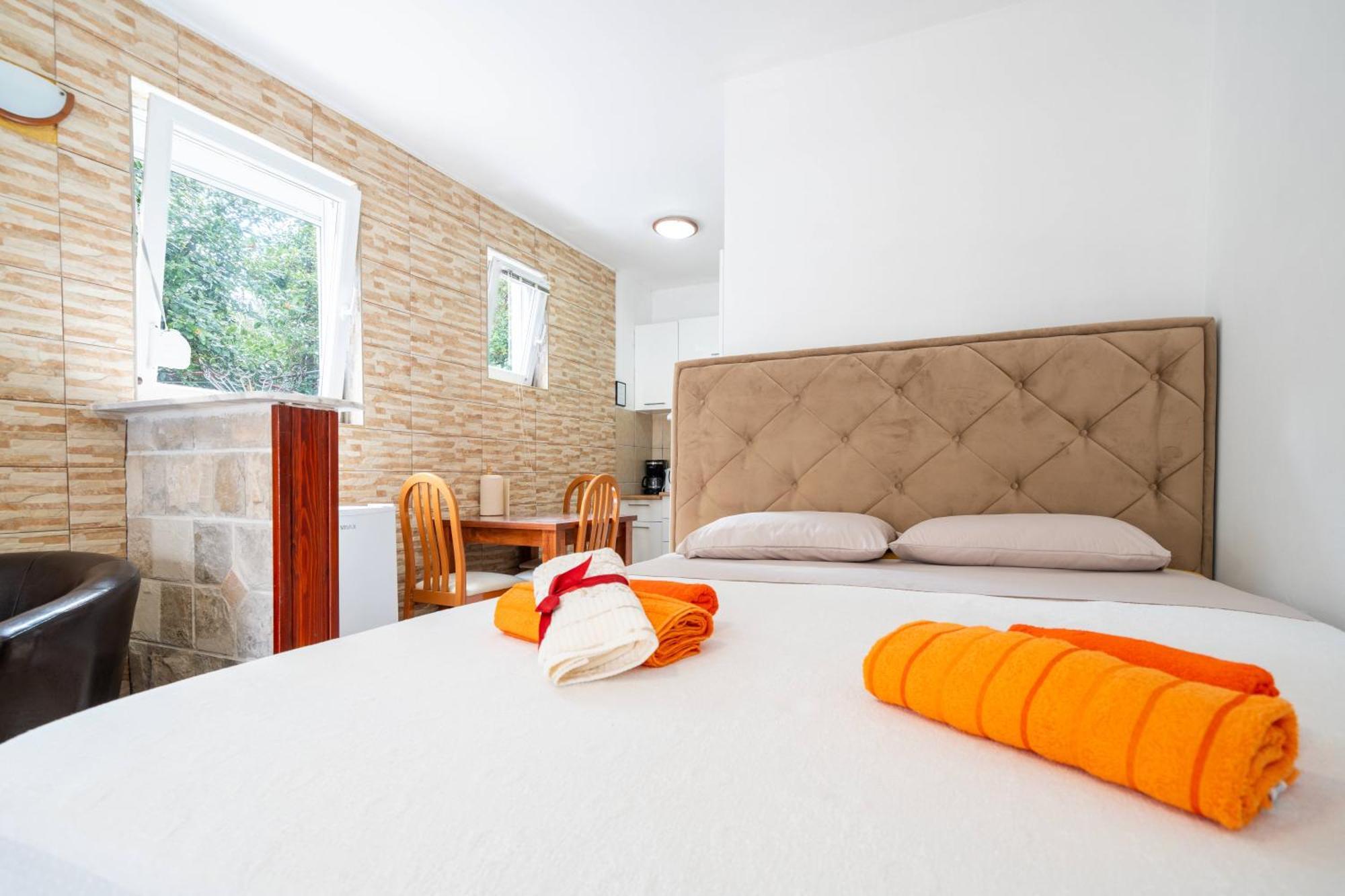 Apartments Vukovic Cattaro Esterno foto