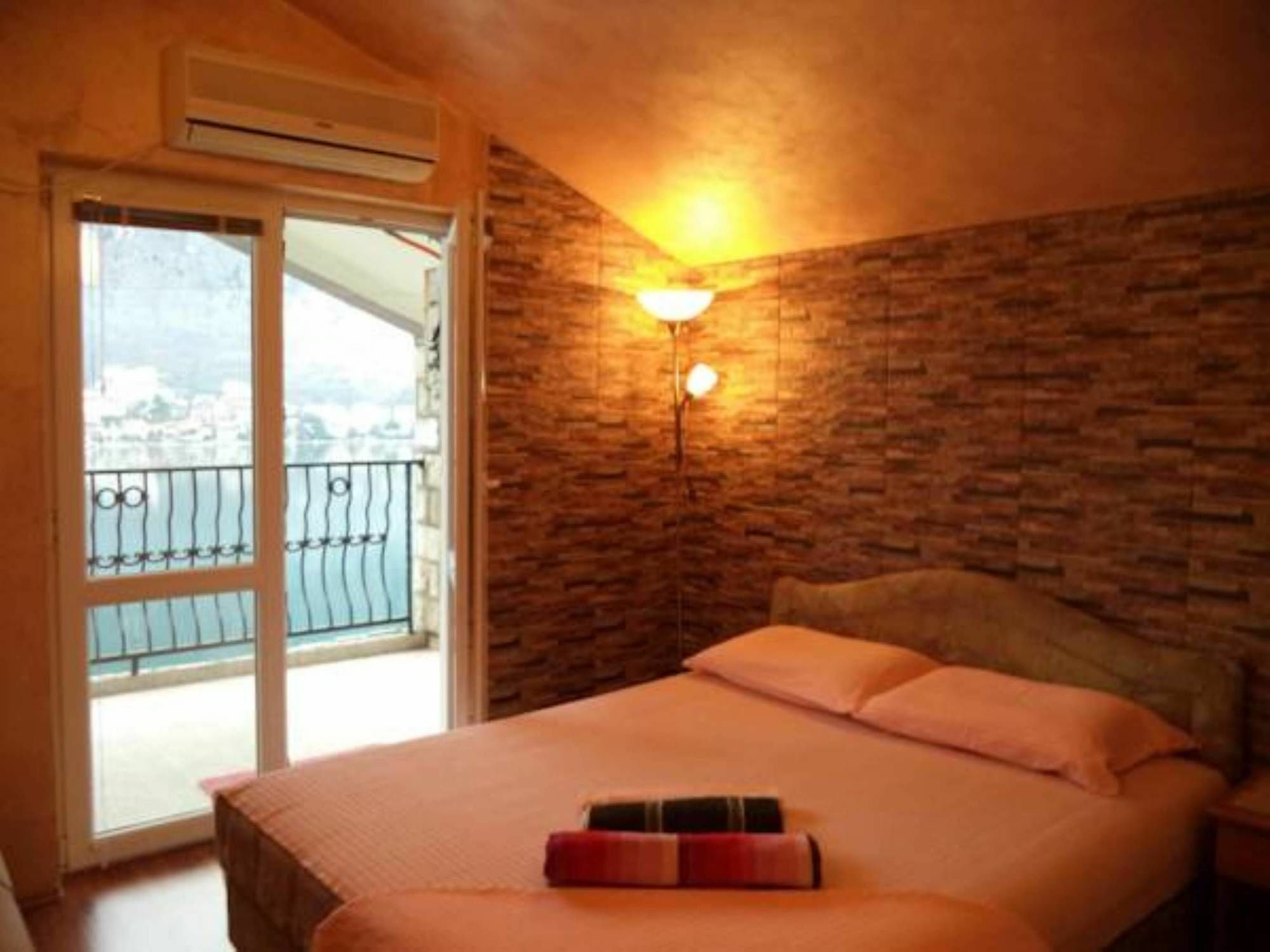 Apartments Vukovic Cattaro Esterno foto